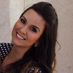 Maria Carolina Garcia - Consultora de Inovação Maria Carolina Garcia - Consultora de Inovação